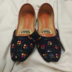 Chaussures Khussa indiennes pakistanaises faites à la main, tailles et couleurs personnalisées 2026, pour femmes, plates, antidérapantes, confortables, pour filles - Product Image 3