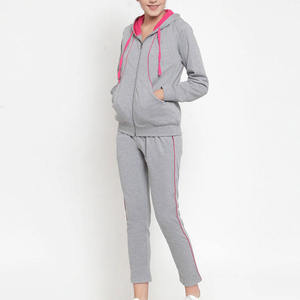 Ensemble de survêtement gris à capuche pour femme, sweat-shirt à fermeture éclair intégrale et pantalon de jogging assorti, tenue décontractée de maternité - Product Image 1