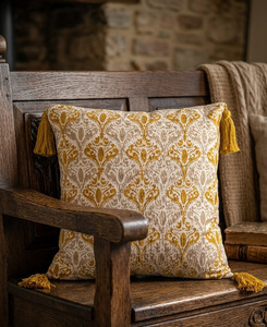 Housse de coussin en coton imprimé style ethnique avec motifs damassés et élégants accents de pompons moutarde, OEM Bulk18X18 - Product Image 2