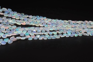 Perles d'Opale Éthiopienne Scintillantes, Forme Cœur Lisse, Pierre Naturelle à Foyer, Perforation Centrale, 5-7mm, 8 Pouces - Product Image 5