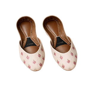 Diseño Único, Tendencia de Moda, Khussa para Mujer con Estampado Antideslizante, Ligero y Personalizable, Suministro Directo de Fábrica - Product Image 1