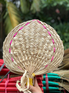 Abanicos de Bambú y Hoja de Palma de Arte Popular Hechos a Mano Loto Azul Vietnam Boda y Decoración del Hogar - Product Image 5