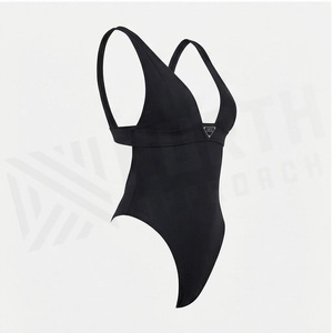 Ensemble de yoga 2 pièces imprimé papillon bleu avec finition dorée, body à col en V profond et jupe portefeuille longueur genou - Product Image 3