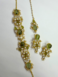 Collier ras du cou en pierre précieuse de préhnite naturelle, fait main, plaqué or 18 carats, avec boucles d'oreilles pendantes et Maangtika, bijoux de mariage - Product Image 5