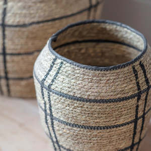 Eco Friendly Handmade Seagrass <b>Storage</b> Basket Handmade Woven Laundry Basket Home Organizer Basket Wholesale Home Decor <b>Storage</b> - Product Image 2