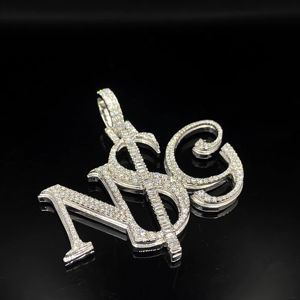 สร้อยคอจี้รูปไอคอนแร็ปประดับเพชร CZ สุดหรู - Product Image 1