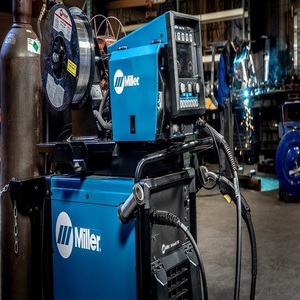 Machine à souder industrielle robuste Heavy Miller, équipement de soudage à technologie onduleur, cycle de service à 100 % pour la fabrication - Product Image 1