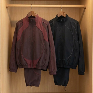 Set <span class=keywords><strong>Tuta</strong></span> Sportiva da <span class=keywords><strong>Uomo</strong></span> con Giacca e <span class=keywords><strong>Pantaloni</strong></span> Antivento in Poliestere e Nylon, Personalizzabile con Blocchi di Colore - Product Image 1