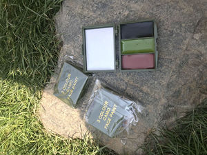 Camo Cream Woodland <span class=keywords><strong>Camouflage</strong></span> Green Face Paint Set <span class=keywords><strong>Kit</strong></span> de <span class=keywords><strong>peinture</strong></span> corporelle lavable pour la chasse à Halloween et rester caché - Product Image 2