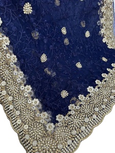 Blusa de Saree Azul con Bordado para Fiesta, Diseño Tradicional Indio para Mujer, con Bordado de Perlas y Diamantes - Product Image 6