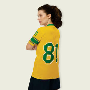 Proveedor de camisetas de fútbol americano personalizadas en color amarillo, diseños sublimados, impresión por transferencia, estilo vintage, corte holgado, malla, fabricadas en EE. UU. - Product Image 3