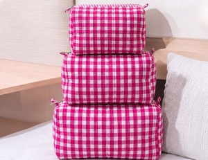 Juego de Bolsas de Cosméticos a Cuadros Rosas, Tamaño Mediano, Cierre de Cremallera, Bolsas de Viaje Multifuncionales, Material Textil, Estilo Encantador - Product Image 4