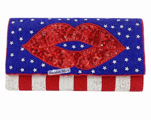 Pochette de soirée artisanale perlée motif cœur drapeau américain pour femme – Sac à main de fête et de mariée - Product Image 1