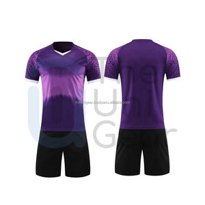 Venta al por mayor jersey de fútbol y pantalones cortos para hombres y mujeres nueva ropa de fútbol caliente último diseño kits de fútbol uniformes de equipo de campo de fútbol - Product Image 6