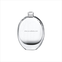 Qualité garantie, design unique, flacon de parfum à profil fin avec col vissé, orné de cristaux et doté d'un pulvérisateur à pompe.