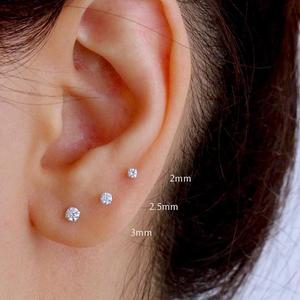 Boucles d'oreilles clous en or massif 14 carats avec diamant solitaire 2mm 2.5mm 3mm, vente en gros directe d'usine, faible MOQ, bijoux de piercing personnalisés - Product Image 3