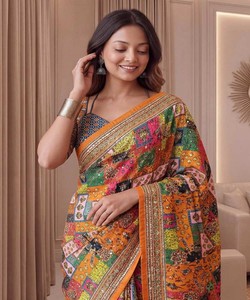 Sari traditionnel en coton avec imprimé numérique Ajrakh et travail de miroir pour femmes, tenue de mariage Inde Pakistan 85324 DVD ON5176 - Product Image 2