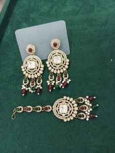 Ensemble de colliers tendance avec Maang Tikka et boucles d'oreilles, bijoux de mariage indiens traditionnels pour filles et femmes - Product Image 4