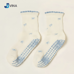 Chaussettes courtes personnalisées avec logo pour femme, en coton, antidérapantes, motif nœud, vert sauge, tricot jacquard, usage quotidien, printemps, Pilates, Yoga - Product Image 3