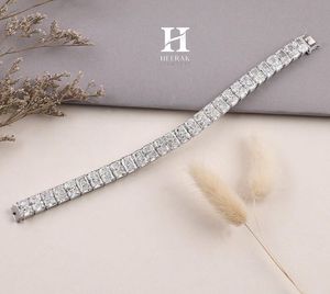 Bracelet Tennis de Luxe pour Homme en Or Blanc 14K, avec Maillons en Diamant de Laboratoire Taille Radiant et Chaîne en Moissanite Certifiée VVS Lourde - Product Image 2