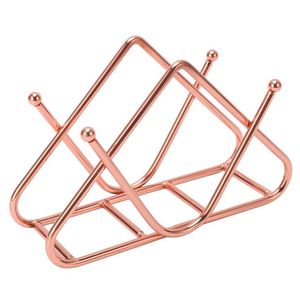 Porte-serviettes en métal floral élégant avec une touche romantique vintage, idéal pour les mariages thématiques et les tables de banquet de luxe. - Product Image 6