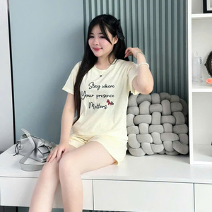 ชุดเสื้อผ้าผู้หญิงสองชิ้นแบบลำลองสำหรับฤดูร้อน ผ้าฝ้ายเนื้อนุ่ม ยั่งยืนต่อสิ่งแวดล้อม ซักได้ สวมใส่สบาย แฟชั่นธรรมชาติ รับสั่งทำ - Product Image 2