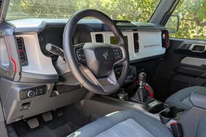 Ford Bronco Heritage Edition 2023, modèle haut de gamme, prêt à être expédié dans le monde entier - Product Image 5