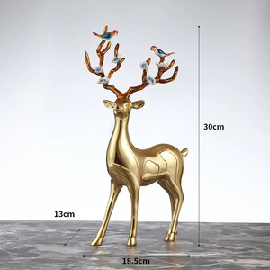 Adorno Premium de Reno con Pájaro en el Cuerno para Exhibición Festiva, Decoración de Mesa Auxiliar de Dormitorio y Uso como Regalo de Temporada - Product Image 4
