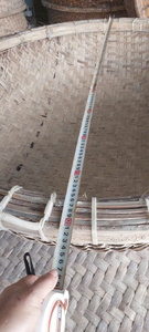 Coracle en bambou traditionnel du Vietnam avec banc et pagaies inclus, idéal pour la décoration d'hôtel - Product Image 5