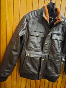 Chaqueta de invierno para hombre de cuero genuino con forro de sherpa. - Product Image 5