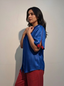 Chemise en coton premium pour femme, douce, respirante, légère, pour un usage quotidien et décontracté. Achetez directement auprès du fournisseur à bas prix. - Product Image 2