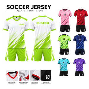 Uniforme de Fútbol Personalizado Blanco y Verde, Cuello en V, Manga Corta, 100% Poliéster, Impresión Sublimada, Absorbe la Humedad, para Hombre Adulto - Product Image 3