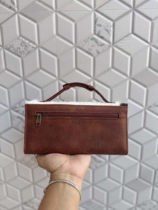 Pochette de créateur unique en cuir de vachette, couleur marron, en cuir à poils, en promotion, cadeau pour femme - Product Image 2