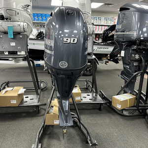 Yamaha F90LB2 2025, 90HP, Edición Especial Blanco Perla - Product Image 6