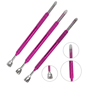 TEEJAY 002 Rouge – Kit d'outils repousse-cuticules double embout en acier inoxydable pour manucure et soin des cuticules – Réutilisable, conception à double tête - Product Image 6