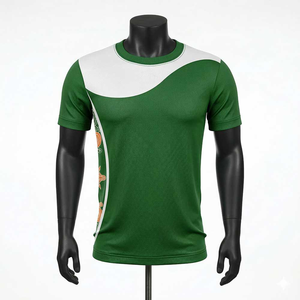 Camiseta de Manga Corta con Cuello Redondo y Estampado Verde y Blanco para Hombre, de Secado Rápido, Tejida, Deportiva, Corte Regular - Product Image 1