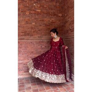 Ensemble de robe Anarkali pour femmes, style chic - Product Image 2