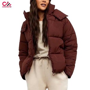 Doudoune à capuche pour femme, manteau d'hiver ample vert, vêtement d'extérieur chaud pour femme, rembourrage en polyester, longueur standard - Product Image 1
