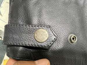 เสื้อกั๊กหนังมอเตอร์ไซค์คลาสสิก ปักลาย รักษ์โลก สไตล์ไฮสตรีท สำหรับขี่กลางวันกลางคืน ปลอดภัย  แบบสั่งทำ - Product Image 4