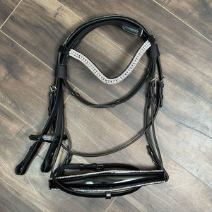 Brida de caballo de cuero genuino de lujo con banda de cristal para cejas y diseño anatómico de banda para la nariz con tocado acolchado y riendas incluidas - Product Image 5