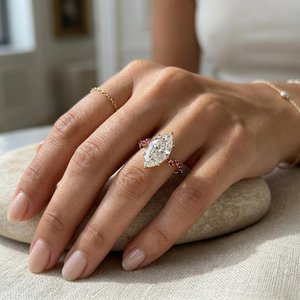 Bague solitaire en diamant taille marquise de 3,00 carats East West, cultivé en laboratoire, avec or massif 14 carats, bijoux fins pour demande en mariage pour la mariée - Product Image 3
