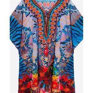 Vestido Kaftán Mini de Playa Bohemio, Ecológico, de Poliéster con Estampado Digital, Cuello en V, Transpirable y Asimétrico, de Fabricante - Product Image 4