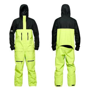 Traje de esquí de una pieza negro para invierno - Mono de snowboard impermeable, transpirable y aislado con capucha, cremallera, unisex, logotipo personalizado, bajo costo - Product Image 1