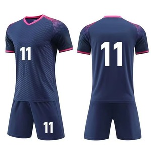 ชุดเสื้อฟุตบอลสั่งทำพิเศษ สีชมพู-น้ำเงิน คอวี แขนสั้น พิมพ์ลายแบบซับลิเมชั่น ระบายเหงื่อได้ดี ชุดยูนิฟอร์มผู้ชาย หมายเลข 7 - Product Image 3