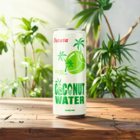 Premium OEM/ODM 100% puur natuurlijk kokoswater 330ml gesteriliseerde aluminium blik groothandel hoge kwaliteit origineel vers kokosnootwater