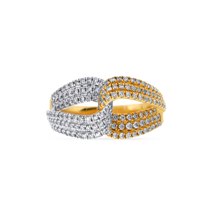 Bague en or bicolore avec nœud éternel et diamant central carré, halo de diamants et bande sertie de diamants - Product Image 3