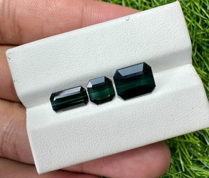ZUBEDA GEMS JEWELLRY พลอยทัวร์มาลีนสีเขียวเข้มธรรมชาติ รูปทรงแปดเหลี่ยม ตัดแบบกรรไกร เจียระไนเหลี่ยมเพชรพลอย น้ำหนัก 2.00 กะรัต พลอยเม็ดเดี่ยว รับรองโดยผู้ตรวจสอบอิสระ - Product Image 6