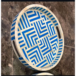 Bandeja de Servir con Incrustaciones de Hueso Hecha a Mano, Diseño Floral Tradicional y Elegante, Vajilla de Madera Duradera por la Mano de Habilidos Artesanos - Product Image 3