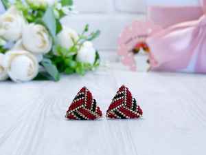 Pendientes Triangulares con Cuentas Rojas y Negras, Plata de Ley 925, Chapados en Oro de 18k, Ligeros, Hipoalergénicos, Regalo Clásico para Mujer - Product Image 5