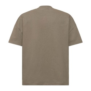 T-shirt classique beige à manches courtes – T-shirt en coton confortable, élégant et durable pour les acheteurs de vêtements en gros - Product Image 2